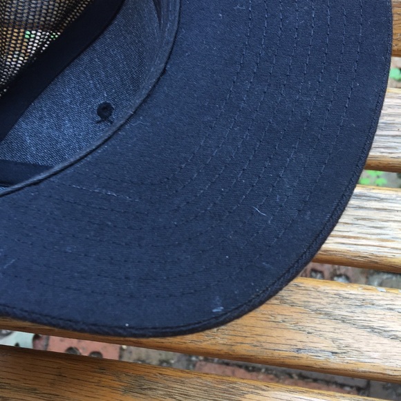 Hyperflex wetsuits SnapBack hat flat brim black mesh back cap - Picture 9 of 9